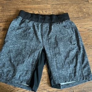 Lululemon Men's THE SHORT - Size Medium - 9" inseam